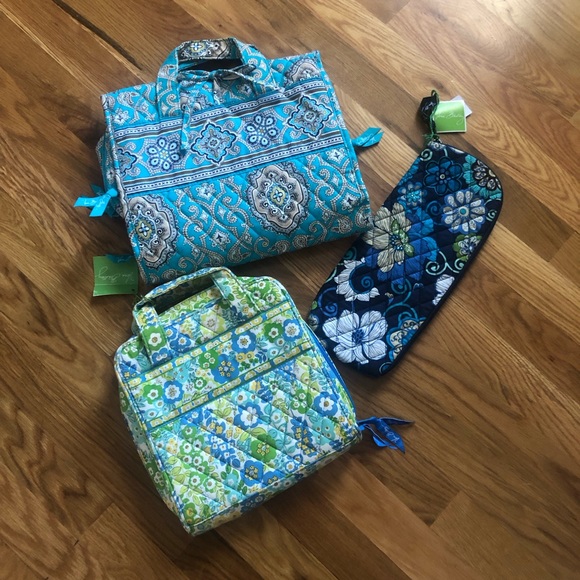 Vera Bradley Travel Essentials Bundle - Picture 2 of 16